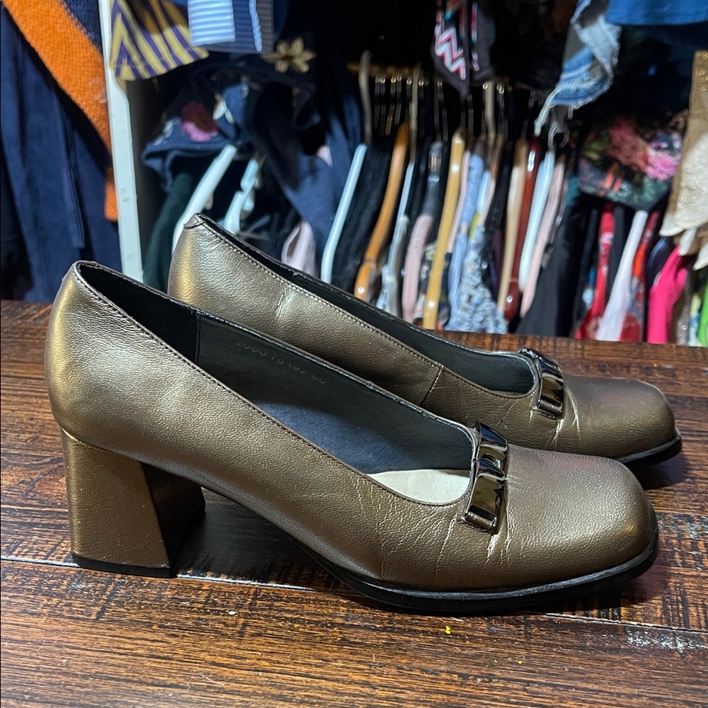 CELINE Vintage Metallic Bronze Block-Heel Pumps – Size 6